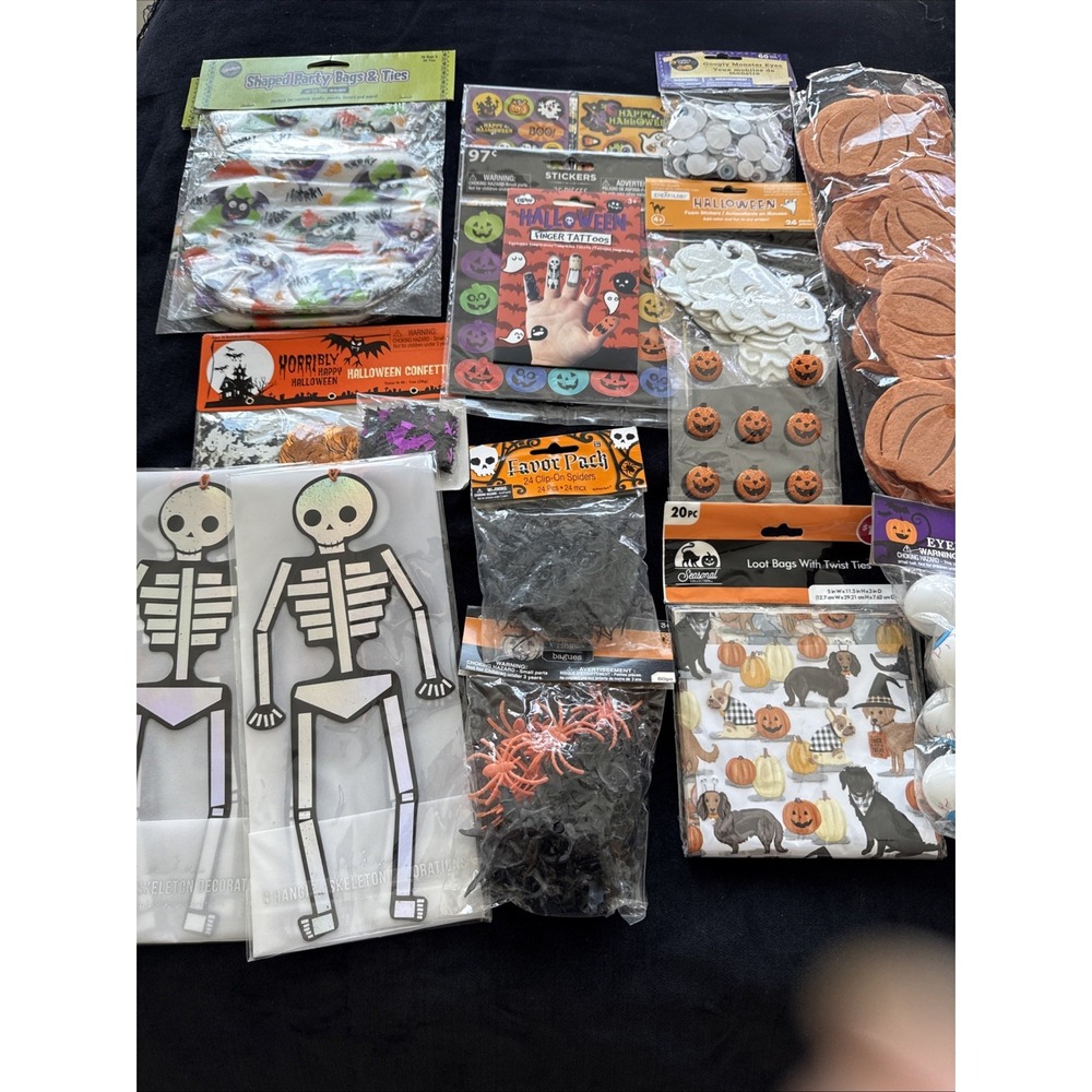Lot Of‎ Halloween Party Stuff Total Of 24 Packages, Party Decorations-Read